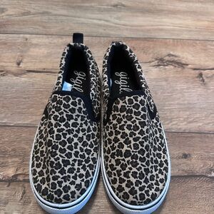 Gigil Leopard Print Slip-On Sneakers 3 NWOT